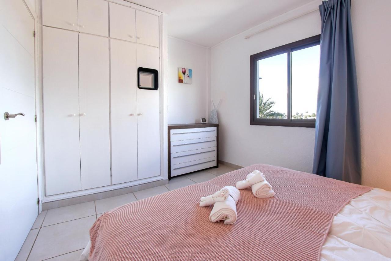 2 Bedroom Flat With Big Pools And Big Terrace Parque Don Jose, 313 Holiday home